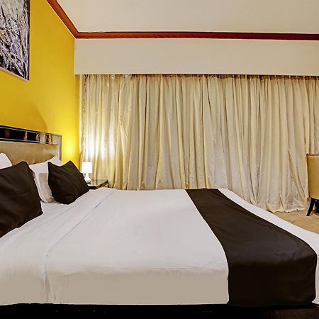 Townhouse 809 Royal Palms Hotel - Rose Collection مومباي المظهر الخارجي الصورة