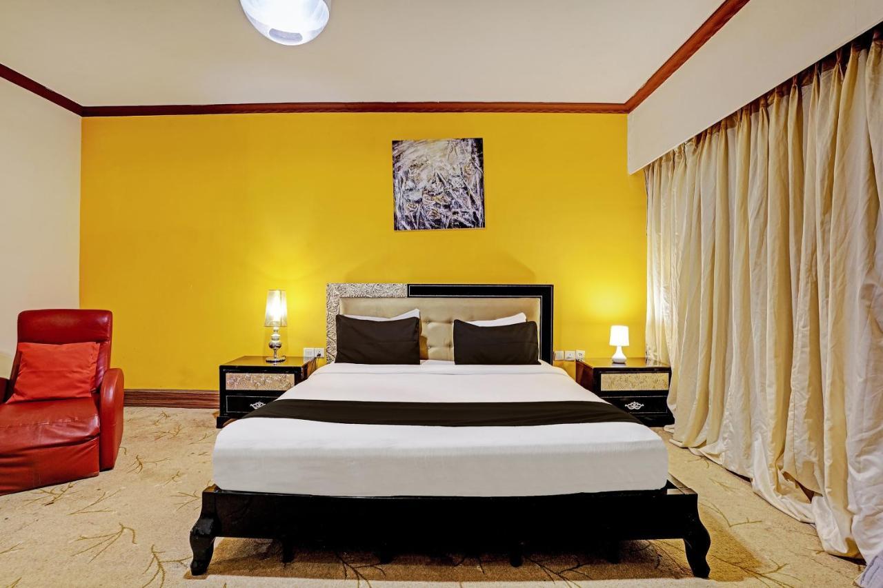 Townhouse 809 Royal Palms Hotel - Rose Collection مومباي المظهر الخارجي الصورة