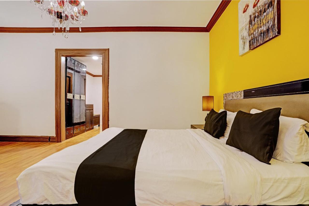 Townhouse 809 Royal Palms Hotel - Rose Collection مومباي المظهر الخارجي الصورة