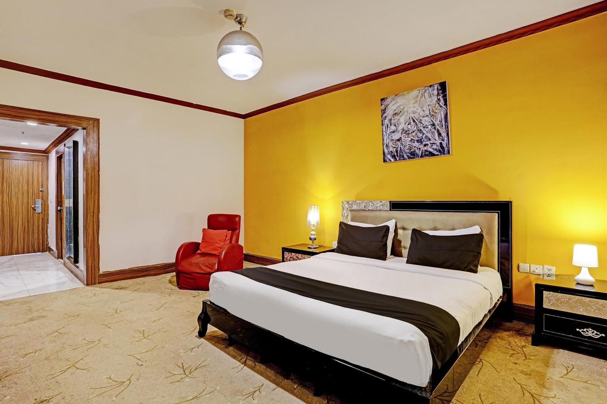 Townhouse 809 Royal Palms Hotel - Rose Collection مومباي المظهر الخارجي الصورة