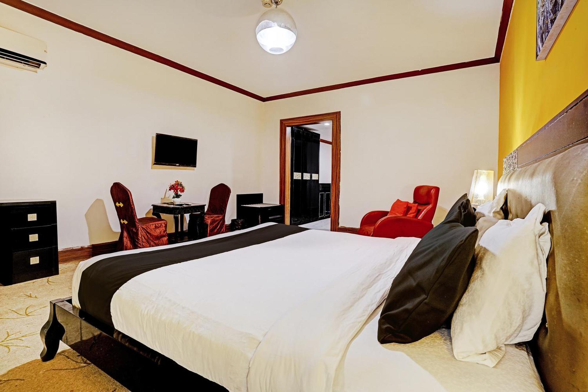Townhouse 809 Royal Palms Hotel - Rose Collection مومباي المظهر الخارجي الصورة