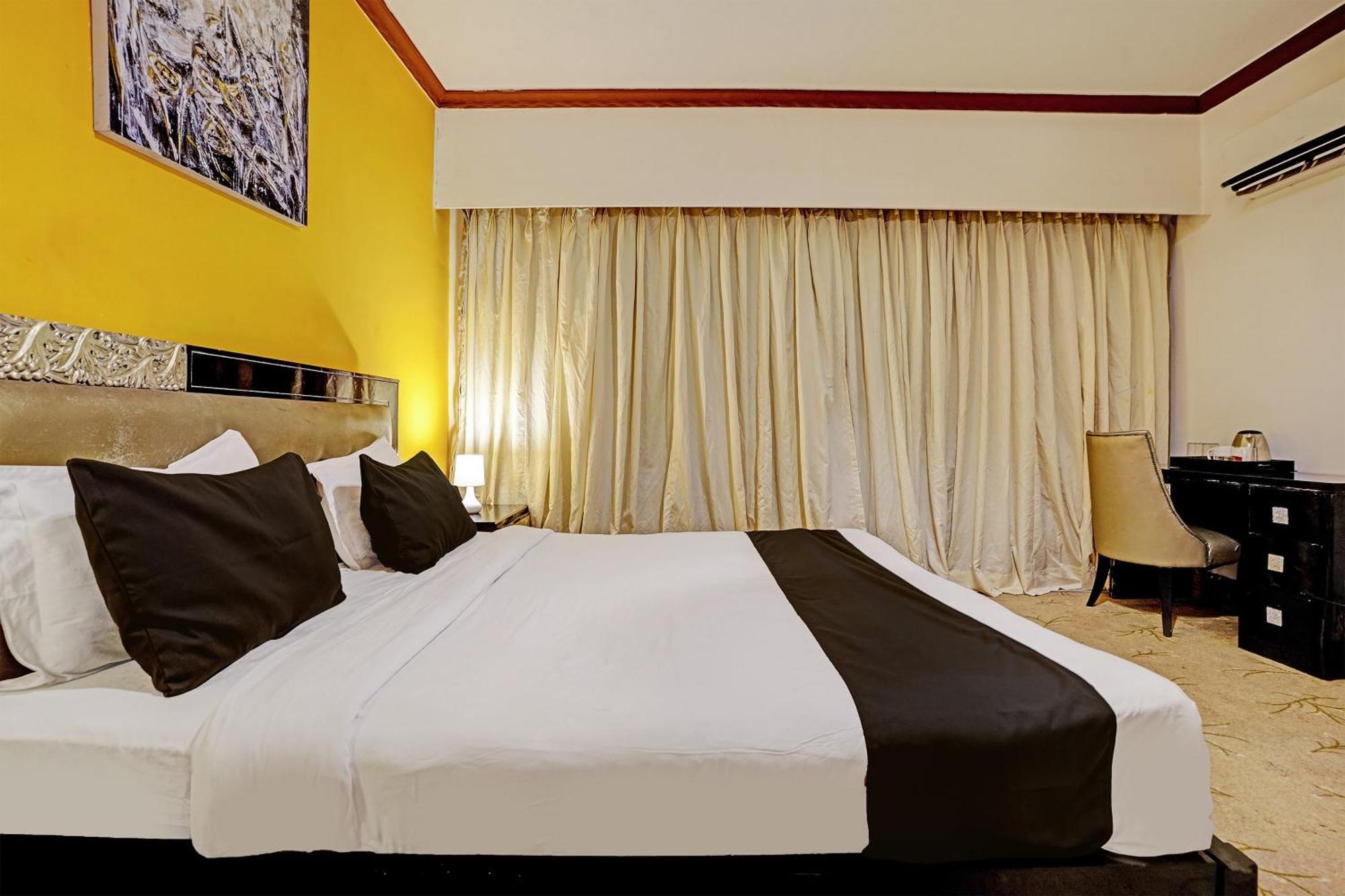 Townhouse 809 Royal Palms Hotel - Rose Collection مومباي المظهر الخارجي الصورة